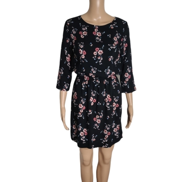 H & M Black Floral Mini Dress (Divided) Size 2 - Picture 2 of 15